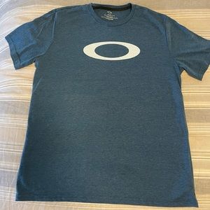 Blue Oakley soft t-shirt